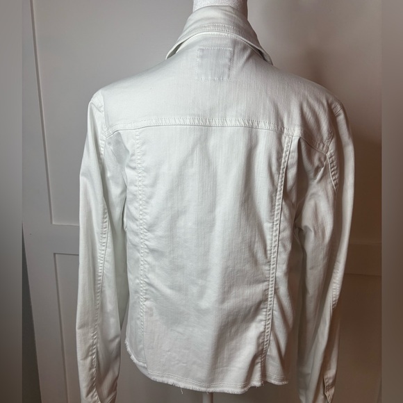 Tommy Bahama White Denim Jacket in size medium excellent condition - Picture 3 of 8